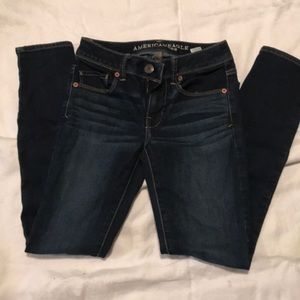 American Eagle Skinny Blue Jeans